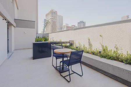 Studio para alugar com 24m², 1 quarto e sem vaga Studio para alugar com 24m², 1 quarto e sem vagaPiscina