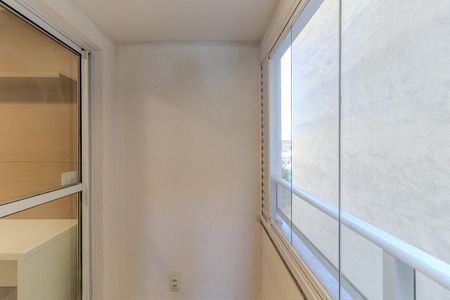 Apartamento para alugar com 29m², 1 quarto e sem vaga Apartamento para alugar com 29m², 1 quarto e sem vagaVaranda