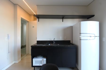 Cozinha de kitnet/studio à venda com 1 quarto, 27m² em Indianópolis, São Paulo