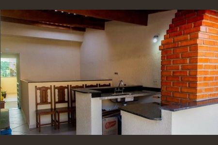 Casa à venda com 3 quartos, 154m² em Vila Cecilia Maria, Santo André