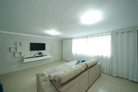Casa para alugar com 250m², 3 quartos e 2 vagas
