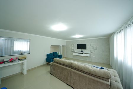 Casa para alugar com 250m², 3 quartos e 2 vagas