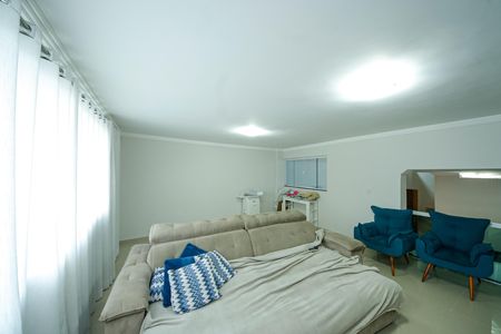 Casa para alugar com 250m², 3 quartos e 2 vagas