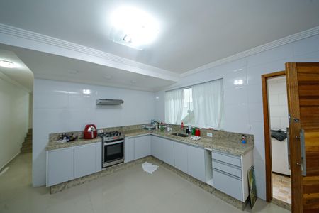 Casa para alugar com 3 quartos, 250m² em Vila Primavera, São Paulo