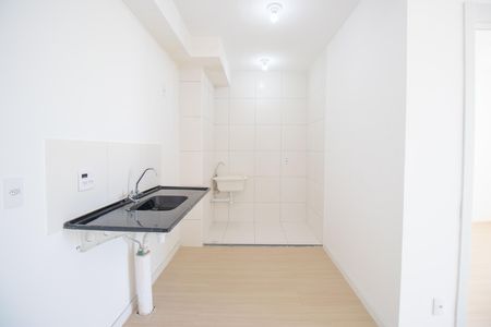 Apartamento para alugar com 40m², 2 quartos e sem vaga Apartamento para alugar com 40m², 2 quartos e sem vagaCozinha e Área de Serviço