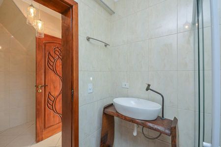 Casa para alugar com 50m², 1 quarto e sem vaga Casa para alugar com 50m², 1 quarto e sem vagaBanheiro
