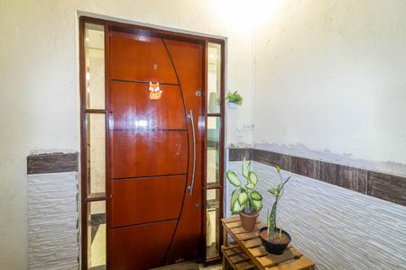 Hall de Entrada de casa para alugar com 2 quartos, 70m² em Jardim Carlu, São Paulo