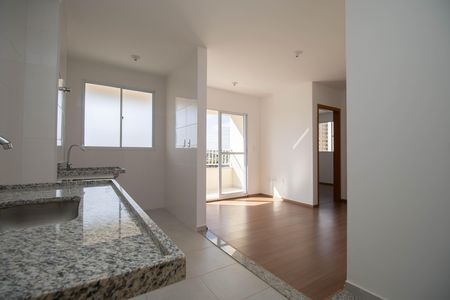 Apartamento para alugar com 54m², 2 quartos e 1 vaga Apartamento para alugar com 54m², 2 quartos e 1 vagaCozinha e Área de Serviço