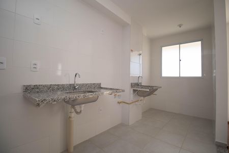 Apartamento para alugar com 54m², 2 quartos e 1 vaga Apartamento para alugar com 54m², 2 quartos e 1 vagaCozinha e Área de Serviço