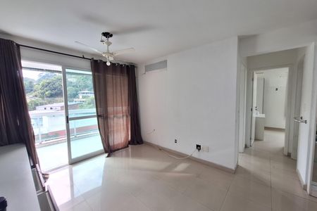 Sala de apartamento para alugar com 2 quartos, 62m² em Jardim Primavera, Duque de Caxias