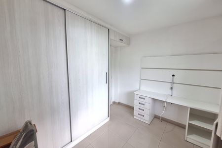 Quarto 2 de apartamento para alugar com 2 quartos, 62m² em Jardim Primavera, Duque de Caxias