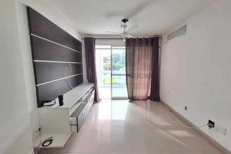 Apartamento para alugar com 2 quartos, 62m² em Jardim Primavera, Duque de Caxias