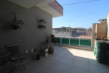 Casa de condomínio à venda com 129m², 3 quartos e 1 vagaTerraço