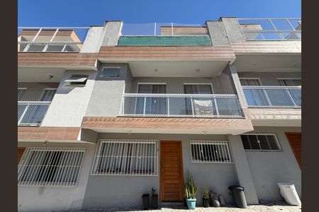 Frente da casa de casa de condomínio à venda com 3 quartos, 129m² em Tanque, Rio de Janeiro