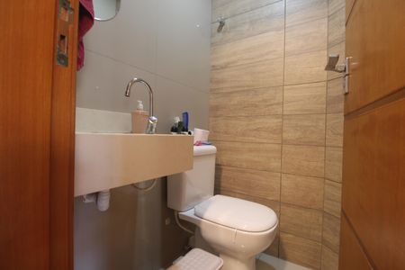 Casa de condomínio à venda com 129m², 3 quartos e 1 vagaLavabo