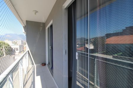Casa de condomínio à venda com 129m², 3 quartos e 1 vagaSuíte 2 - Varanda