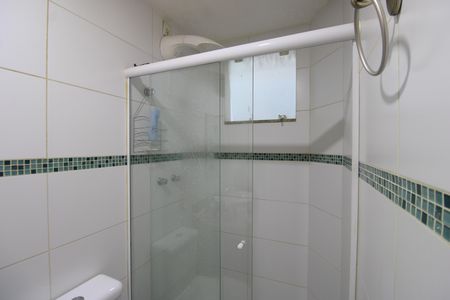 Casa de condomínio à venda com 129m², 3 quartos e 1 vagaBanheiro da suíte 2