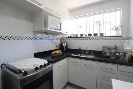 Casa de condomínio à venda com 129m², 3 quartos e 1 vagaCozinha