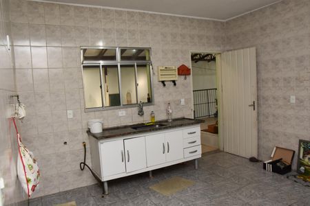 Casa à venda com 200m², 1 quarto e 2 vagas Casa à venda com 200m², 1 quarto e 2 vagasCozinha