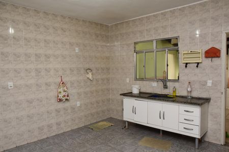 Casa à venda com 200m², 1 quarto e 2 vagas Casa à venda com 200m², 1 quarto e 2 vagasCozinha