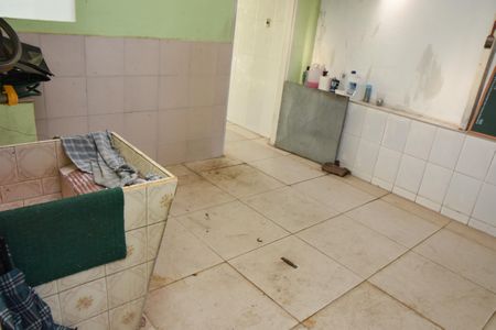 Casa à venda com 200m², 1 quarto e 2 vagas Casa à venda com 200m², 1 quarto e 2 vagasÁrea de Serviço