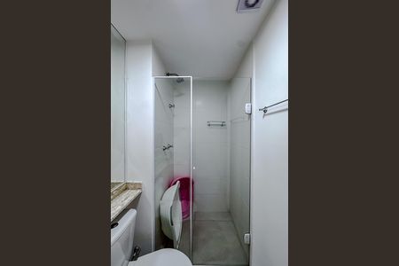 Apartamento à venda com 55m², 2 quartos e 1 vaga Apartamento à venda com 55m², 2 quartos e 1 vagaBanheiro