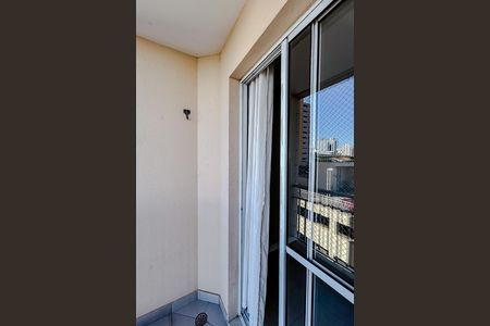 Apartamento para alugar com 60m², 3 quartos e 1 vagaVaranda