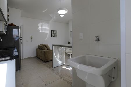 Área de Serviço de apartamento para alugar com 1 quarto, 42m² em Loteamento Mogilar, Mogi das Cruzes