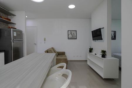 Apartamento para alugar com 42m², 1 quarto e 2 vagas Apartamento para alugar com 42m², 1 quarto e 2 vagasSala