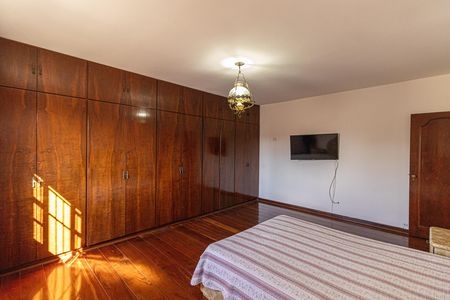 Casa para alugar com 400m², 4 quartos e 3 vagas Casa para alugar com 400m², 4 quartos e 3 vagasSuíte 2