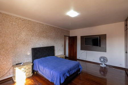 Casa para alugar com 400m², 4 quartos e 3 vagas Casa para alugar com 400m², 4 quartos e 3 vagasSuíte 1
