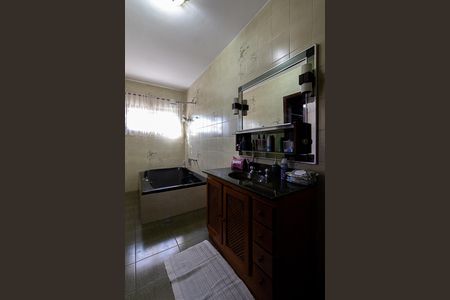 Casa para alugar com 400m², 4 quartos e 3 vagas Casa para alugar com 400m², 4 quartos e 3 vagasBanheiro Suíte 2