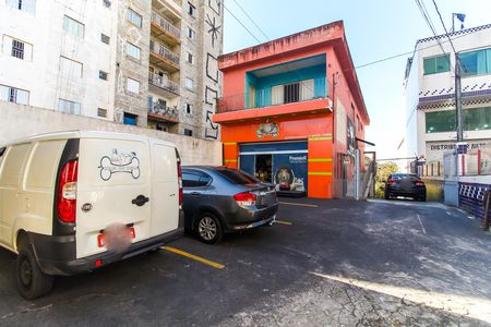 Fachada de casa à venda com 3 quartos, 250m² em Jardim Itapemirim, São Paulo