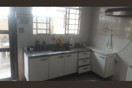 Casa à venda com 2 quartos, 693m² em Jardim Matarazzo, São Paulo