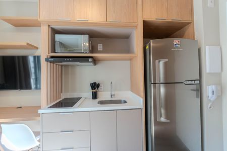 Cozinha de kitnet/studio para alugar com 1 quarto, 21m² em Bela Vista, São Paulo