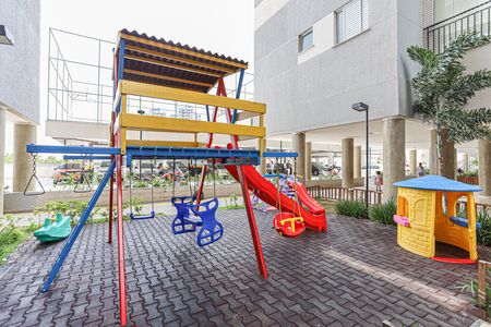 Apartamento à venda com 49m², 2 quartos e 1 vaga Apartamento à venda com 49m², 2 quartos e 1 vagaÁrea comum - Playground