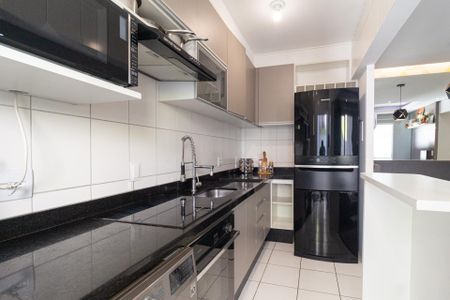 Apartamento à venda com 49m², 2 quartos e 1 vaga Apartamento à venda com 49m², 2 quartos e 1 vagaCozinha e Área de Serviço