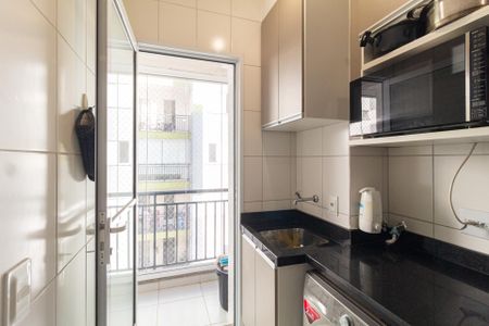 Apartamento à venda com 49m², 2 quartos e 1 vaga Apartamento à venda com 49m², 2 quartos e 1 vagaCozinha e Área de Serviço