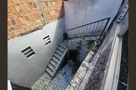 Casa para alugar com 60m², 1 quarto e sem vaga Casa para alugar com 60m², 1 quarto e sem vagaescada aceso
