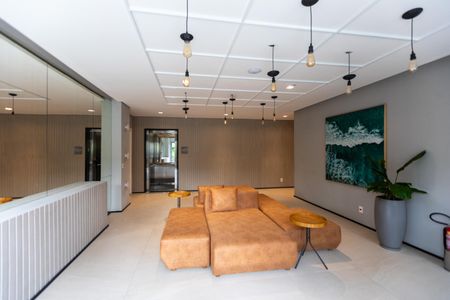 Apartamento à venda com 57m², 2 quartos e 1 vaga Apartamento à venda com 57m², 2 quartos e 1 vagaÁrea Comum - Hall Social