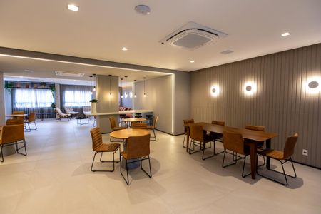 Apartamento à venda com 57m², 2 quartos e 1 vaga Apartamento à venda com 57m², 2 quartos e 1 vagaÁrea Comum - Salão de Festas