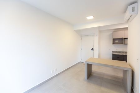 Apartamento à venda com 57m², 2 quartos e 1 vaga Apartamento à venda com 57m², 2 quartos e 1 vagaSala