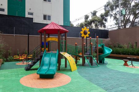 Apartamento à venda com 57m², 2 quartos e 1 vaga Apartamento à venda com 57m², 2 quartos e 1 vagaÁrea Comum - Playground