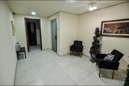 Apartamento à venda com 60m², 1 quarto e 1 vaga Apartamento à venda com 60m², 1 quarto e 1 vagaHall