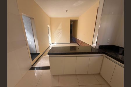 cozinha de casa para alugar com 3 quartos, 170m² em Ermelinda, Belo Horizonte