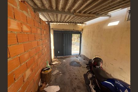 garagem de casa para alugar com 3 quartos, 170m² em Ermelinda, Belo Horizonte