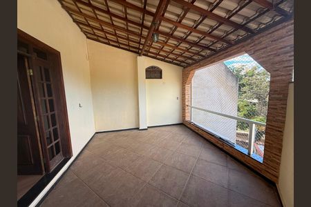 varanda de casa para alugar com 3 quartos, 170m² em Ermelinda, Belo Horizonte