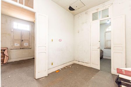 Casa à venda com 4 quartos, 272m² em Centro, Niterói