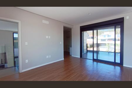 Casa de condomínio à venda com 294m², 4 quartos e 4 vagas