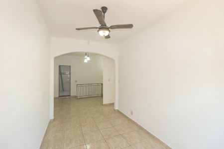 Casa para alugar com 310m², 3 quartos e 4 vagas Casa para alugar com 310m², 3 quartos e 4 vagasSala 2